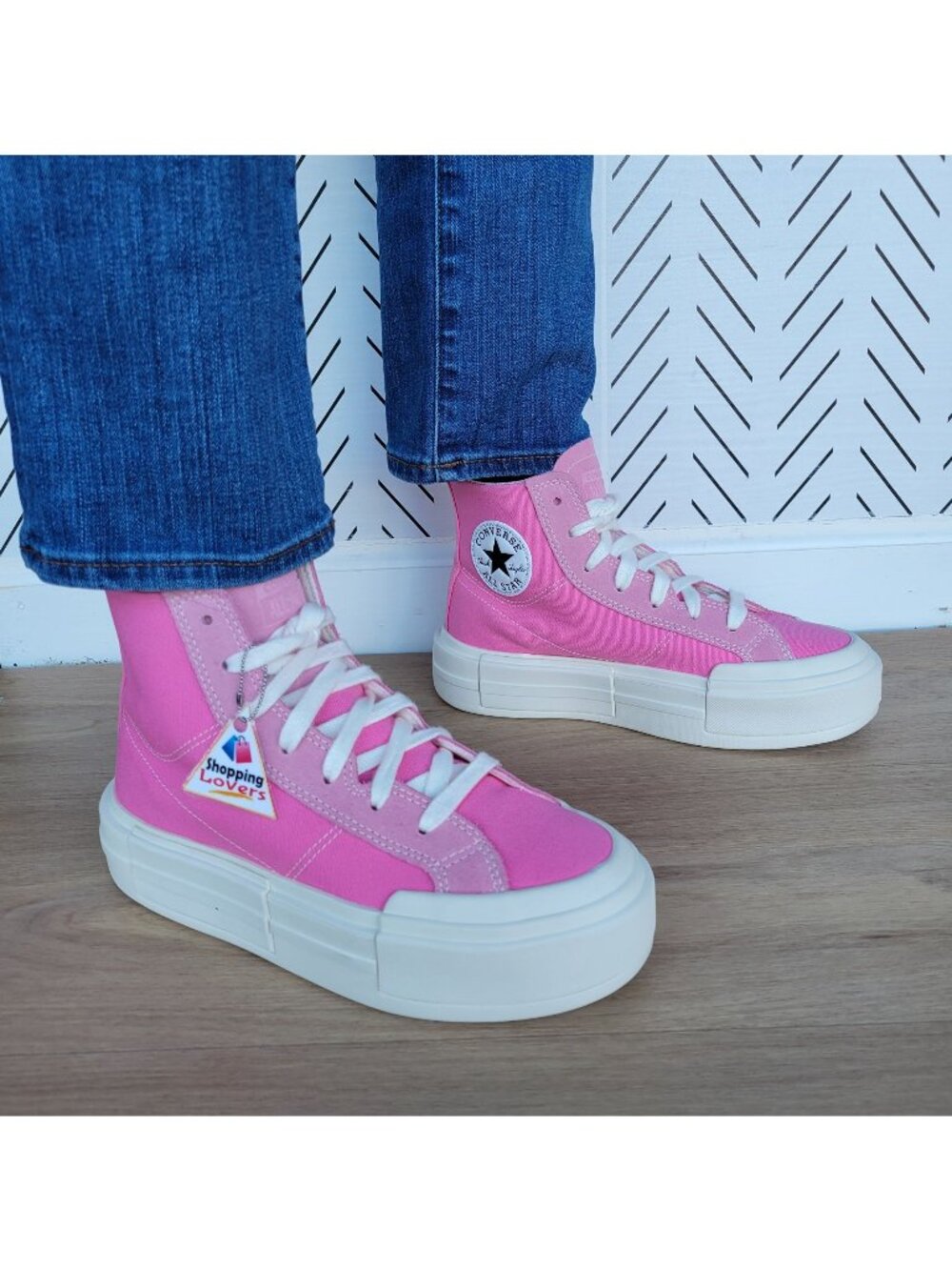 ⭐Converse Chuck Taylor Cruise Hi 8.5 Women Shoes Pink Platform Sneakers A07569C
